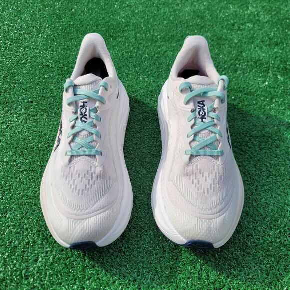 Hoka One One Skyflow - Women's running shoes - Size 8.5B - Picture 4 of 11